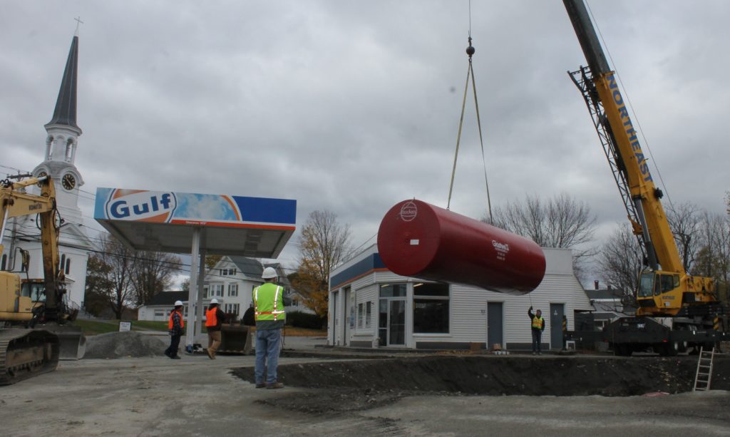 New tanks placed at McKusick Petroleum’s Monument Square Gulf